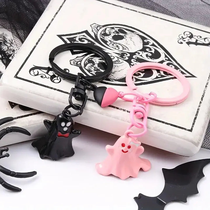 Halloween Keychain Set with Cute Ghosts – Durable Zinc Alloy for Parties, Gifts, and Accessories 5
