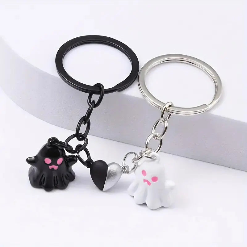 Halloween Keychain Set with Cute Ghosts – Durable Zinc Alloy for Parties, Gifts, and Accessories 1
