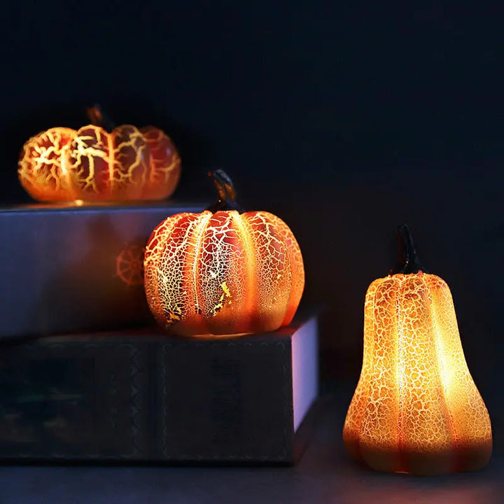Halloween LED Pumpkin Lanterns – Spooky Decoration for Parties & Costumes 2