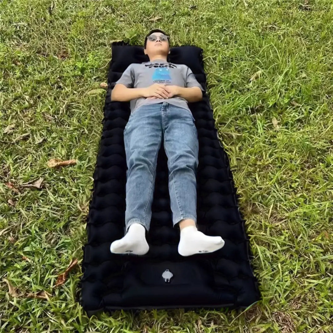MunaWear - Air Beds & Mattresses - Airest – Ultralight Self-Inflating Camping Mattress with Built-in Pump & Pillows - 