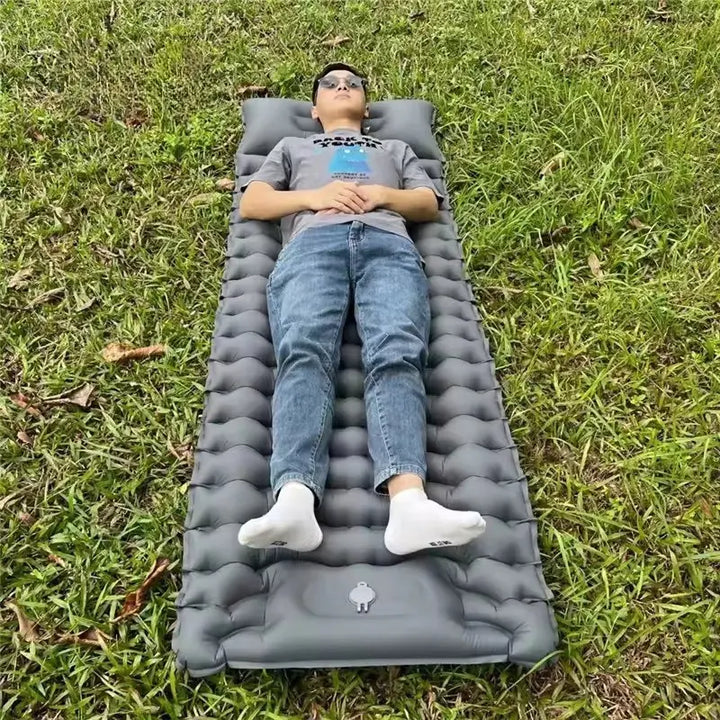 MunaWear - Air Beds & Mattresses - Airest – Ultralight Self-Inflating Camping Mattress with Built-in Pump & Pillows - Gray