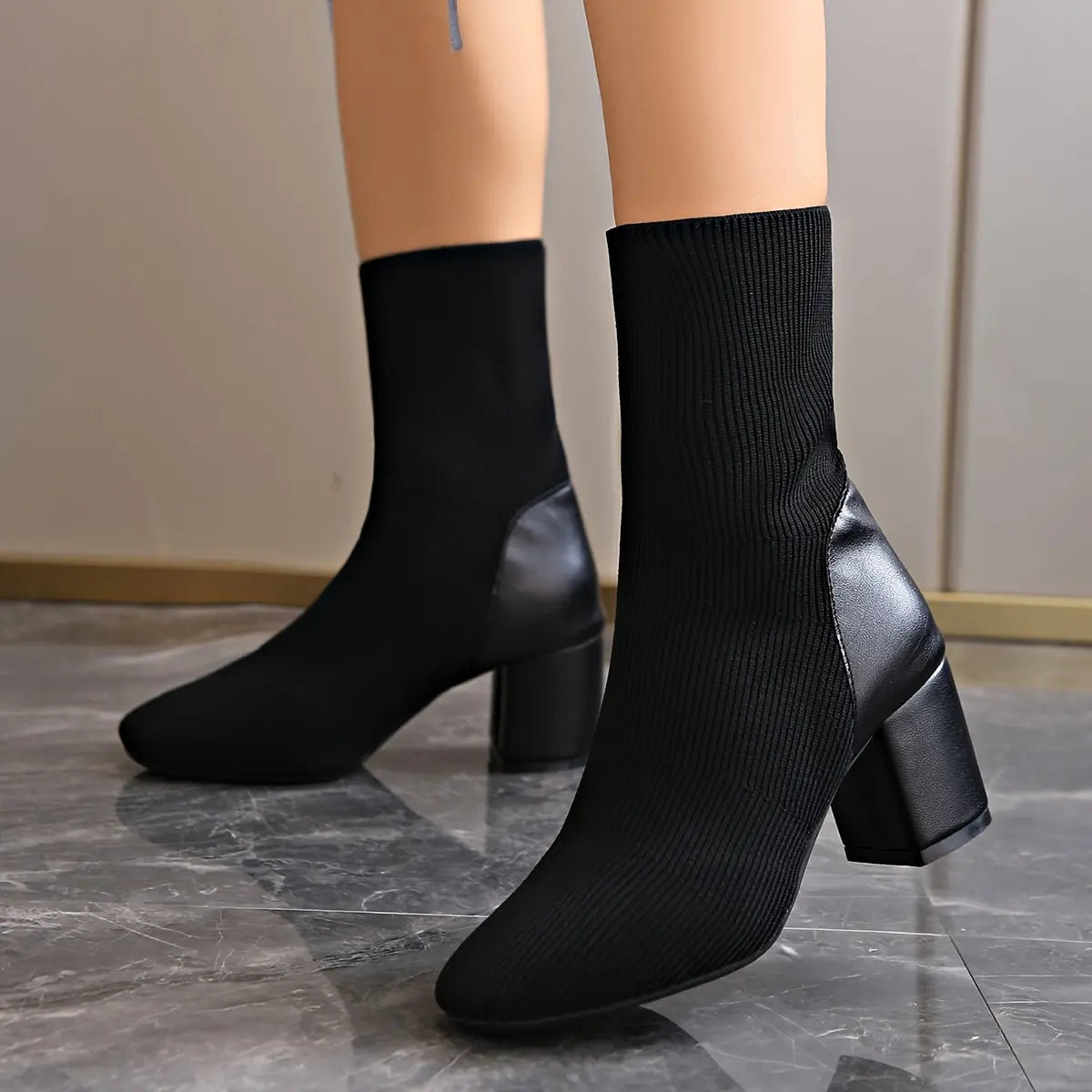 Liora - Stylish Black Ankle Boots With Chunky Heel For Everyday Elegance 0