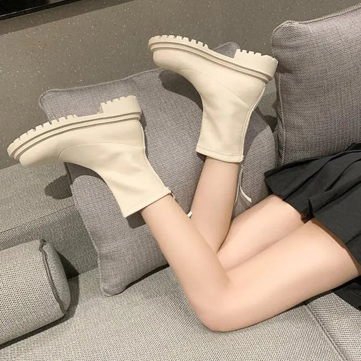 Liora - Stylish Women's Ankle Boots With Chunky Sole For Everyday Casual Wear 1