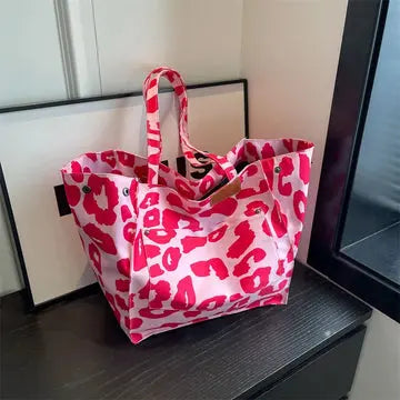 Liora - Chic Leopard Print Shoulder Bag With Stylish Design For Everyday Use 3