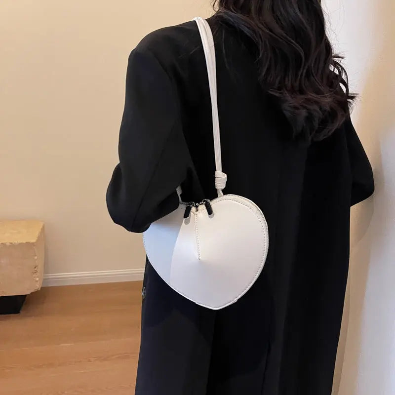 Liora - Chic Shoulder Bag With Stylish Design For Everyday Use 2