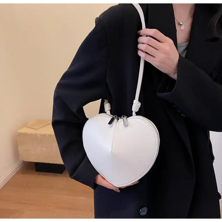 Liora - Chic Shoulder Bag With Stylish Design For Everyday Use 4