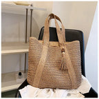 MunaWear - Bags - Liora - Chic Straw Summer Tote Bag With Elegant Design For Casual Outings - Brown