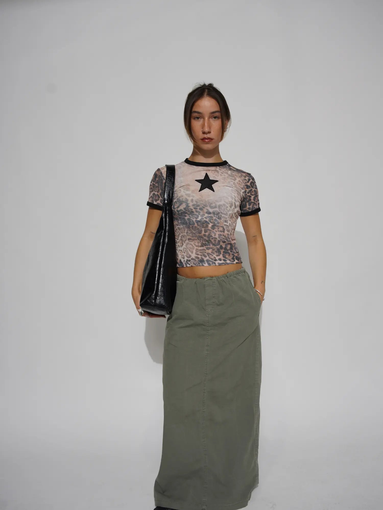 Liora - Distressed Leather Tote Bag With Timeless Elegance For Everyday Use 2