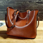 MunaWear - Bags - Liora - Elegant Leather Crossbody Bag With Spacious Design For Everyday Use - Brown