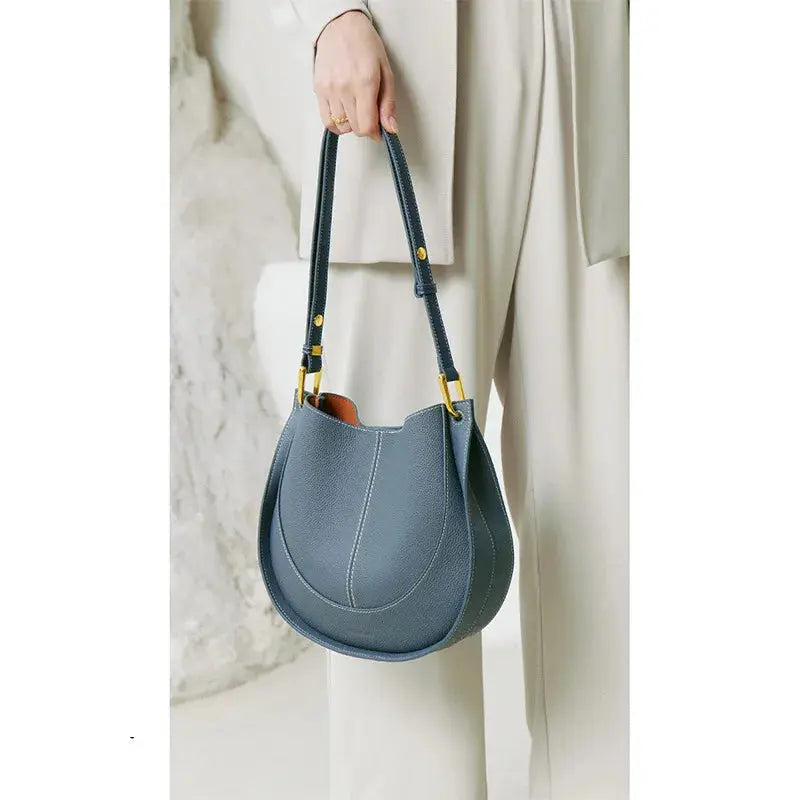 MunaWear - Bags - Liora - Elegant Round Shoulder Bag in Soft Leather for Everyday Chic - Blue