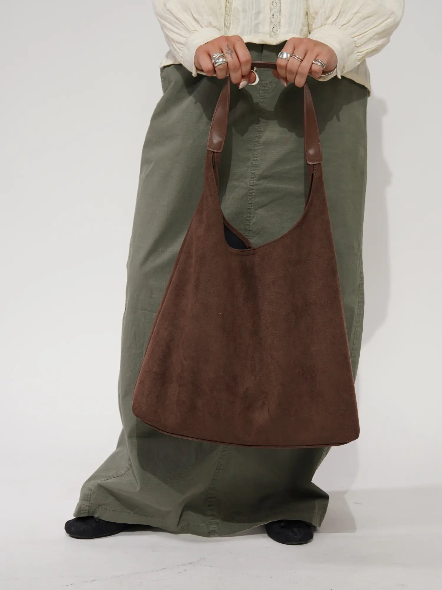 Liora - Luxurious Leather Tote Bag With Spacious Design For Everyday Use 3