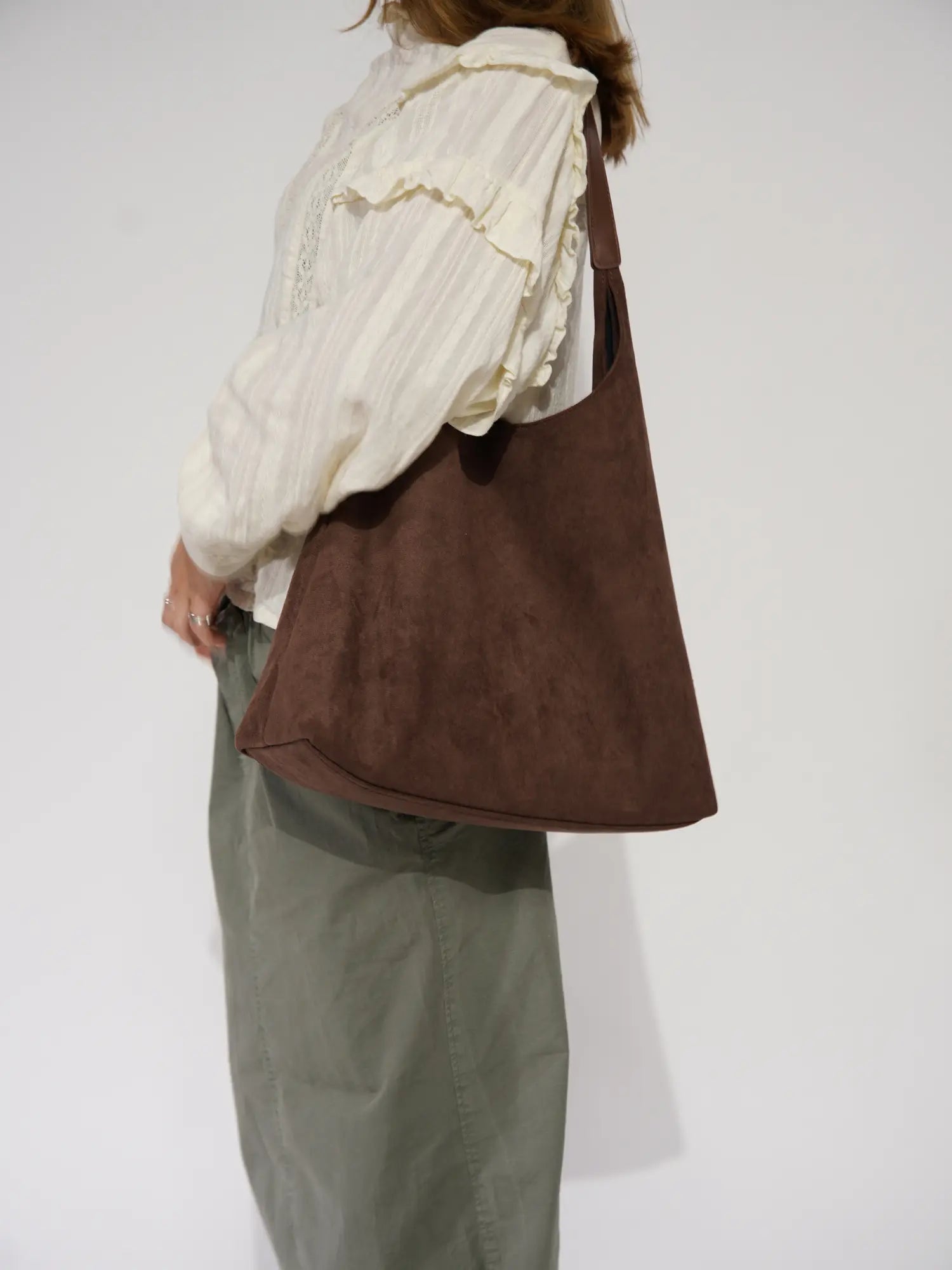 Liora - Luxurious Leather Tote Bag With Spacious Design For Everyday Use 4