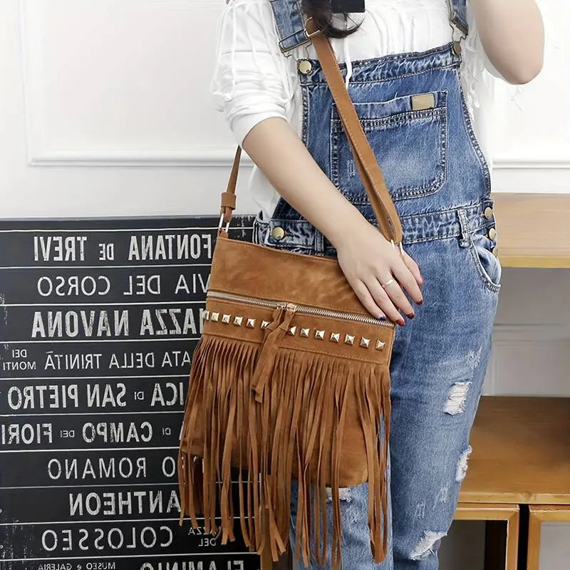 Liora - Vintage Fringed Shoulder Bag With Retro Bohemian Style 1