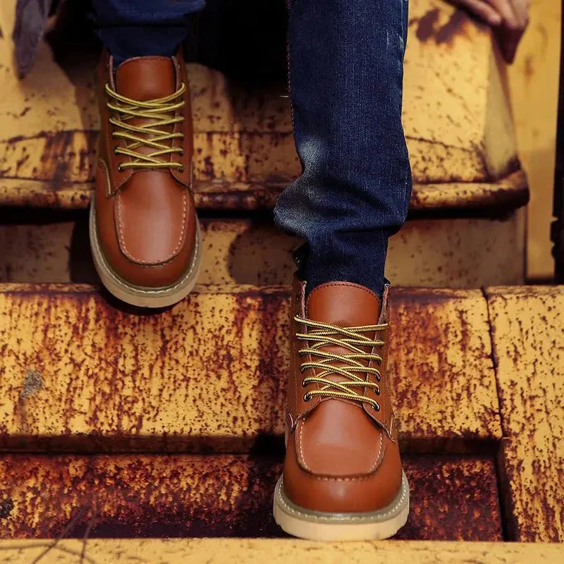 Caden - Rugged Men's Lace-Up Moc Toe Boots With Street Style For Everyday Wear 1