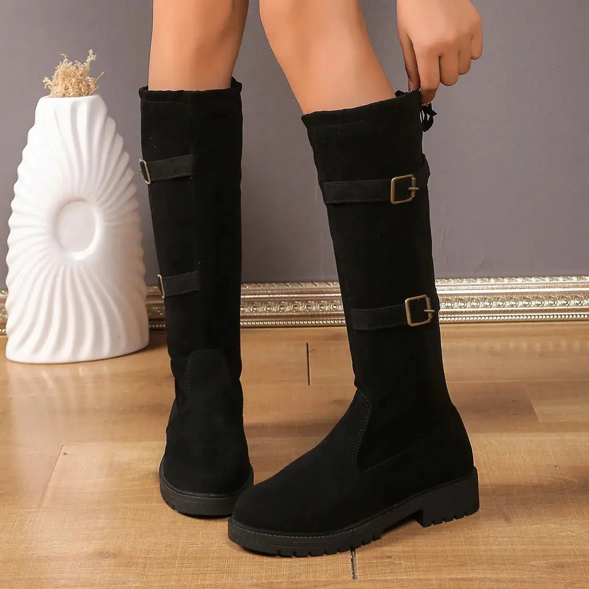 Liora - Stylish Women's Knee High Boots With Low Heel For Everyday Wear 1