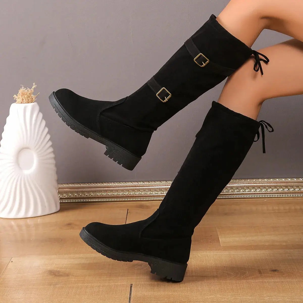 Liora - Stylish Women's Knee High Boots With Low Heel For Everyday Wear 3