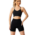 Celina – High Support Seamless Sports Bra with Crossed Back Straps and Removable Pads for Ultimate Comfort