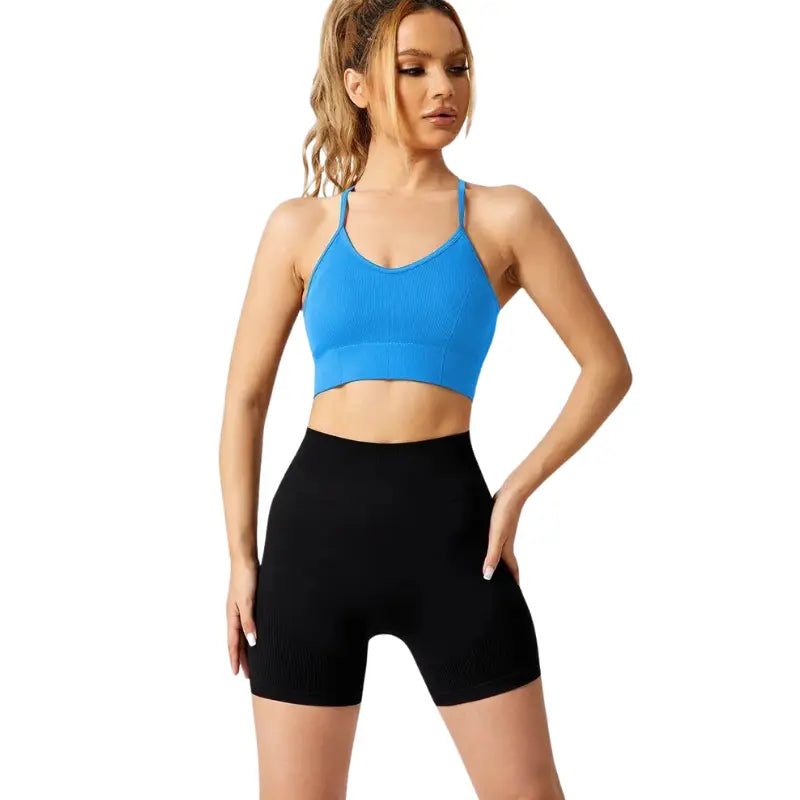 Celina – High Support Seamless Sports Bra with Crossed Back Straps and Removable Pads for Ultimate Comfort
