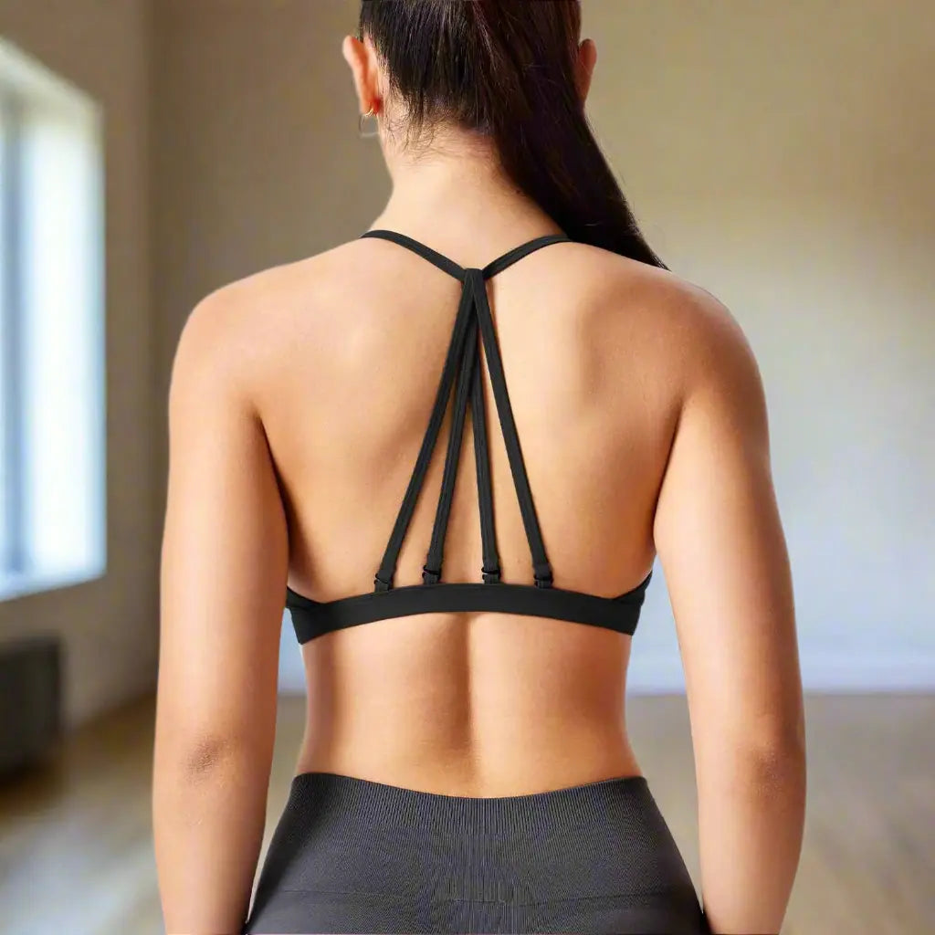 Isolde – Breathable Sport Bra with Light to Medium Support and Customizable Removable Cups