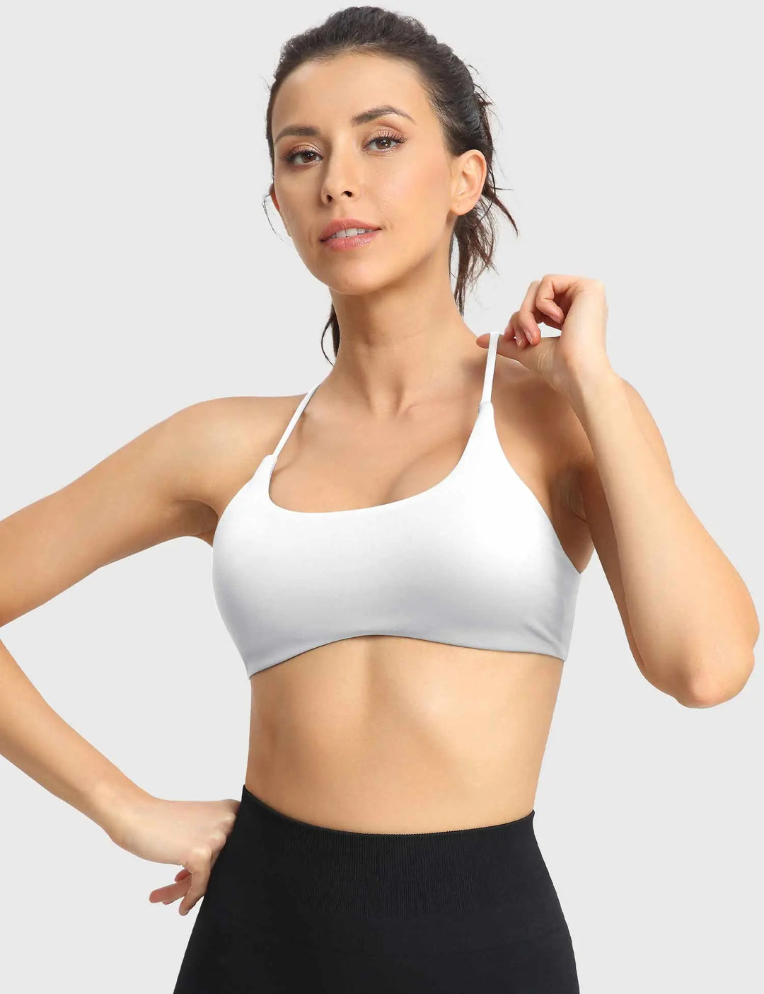 MunaWear  Bras  Lila – Elegant White Sports Bra with Seamless Padded Support and Stylish Crossed Straps 