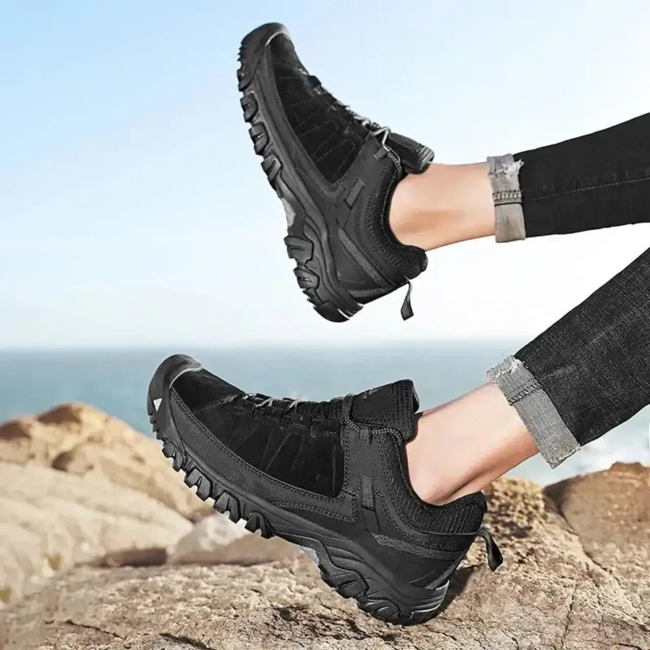 MunaWear - Climbing Shoes - Evox – Durable Men's Hiking Shoes With Leather Upper For Outdoor Adventures - 