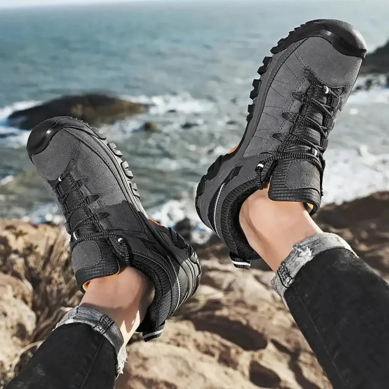 MunaWear - Climbing Shoes - Evox – Durable Men's Hiking Shoes With Leather Upper For Outdoor Adventures - Gray / 45