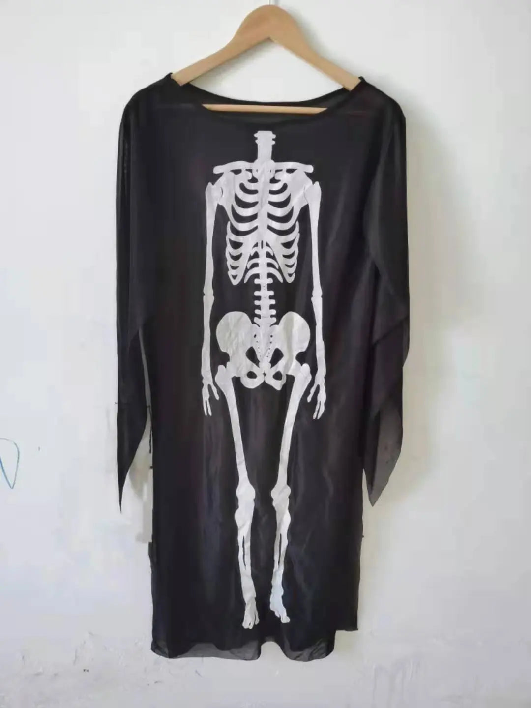 Creepy Kids Skeleton Costume for Halloween, Realistic Design for Parties and Trick-or-Treating, Comfortable Fit, Various Sizes 1