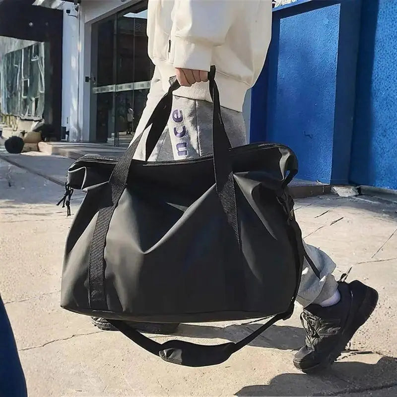 Mia – Lightweight Large Capacity Crossbody Travel Bag for Sports, Fitness & Travel