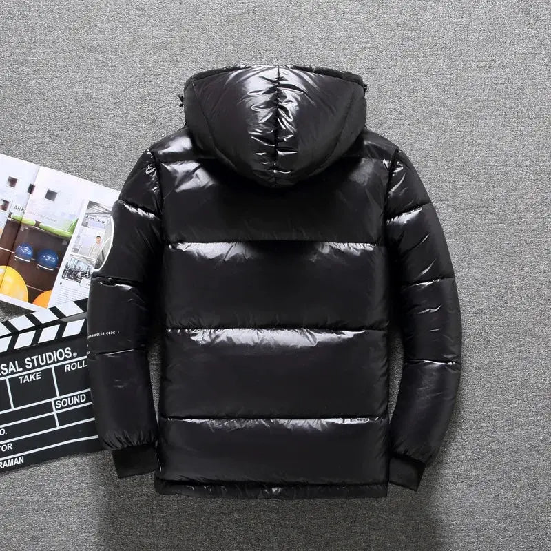 Caden – Stylish Men's Down Jacket With Hood For Winter Protection 3