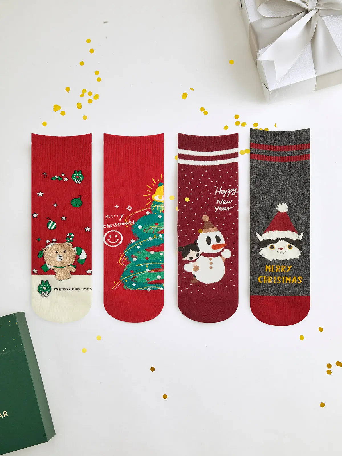 Cozy Cartoon Christmas Gift Box With Fun Socks – Perfect for Holiday Gifting 1