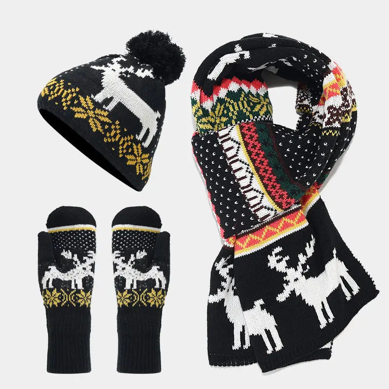 Cozy Christmas Hat, Scarf, and Gloves Set – Festive Reindeer Design for Holiday Outings 14