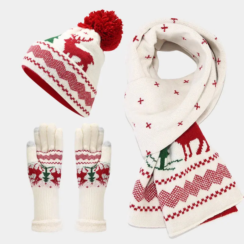 Cozy Christmas Hat, Scarf, and Gloves Set – Festive Reindeer Design for Holiday Outings 13