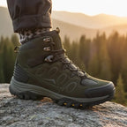 MunaWear - Hiking Boots - Fynix – High-Top Men's Hiking Boots With Non-Slip Design For Winter Adventures - Green / 45