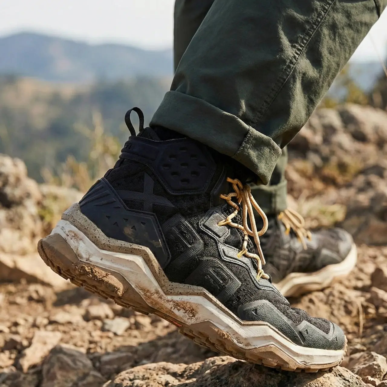 MunaWear - Hiking Shoes - Norvyn – Lightweight Men's Hiking Boots With Breathable Design For Outdoor Adventures - Black