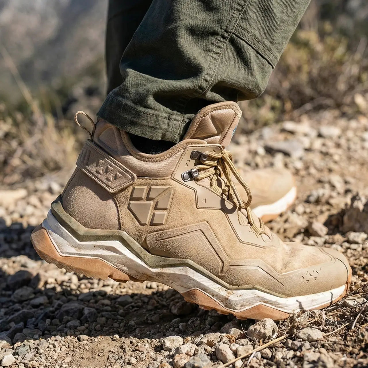 MunaWear - Hiking Shoes - Vare – Mid-Top Waterproof Hiking Shoes With Leather Design For Outdoor Adventures - Khaki