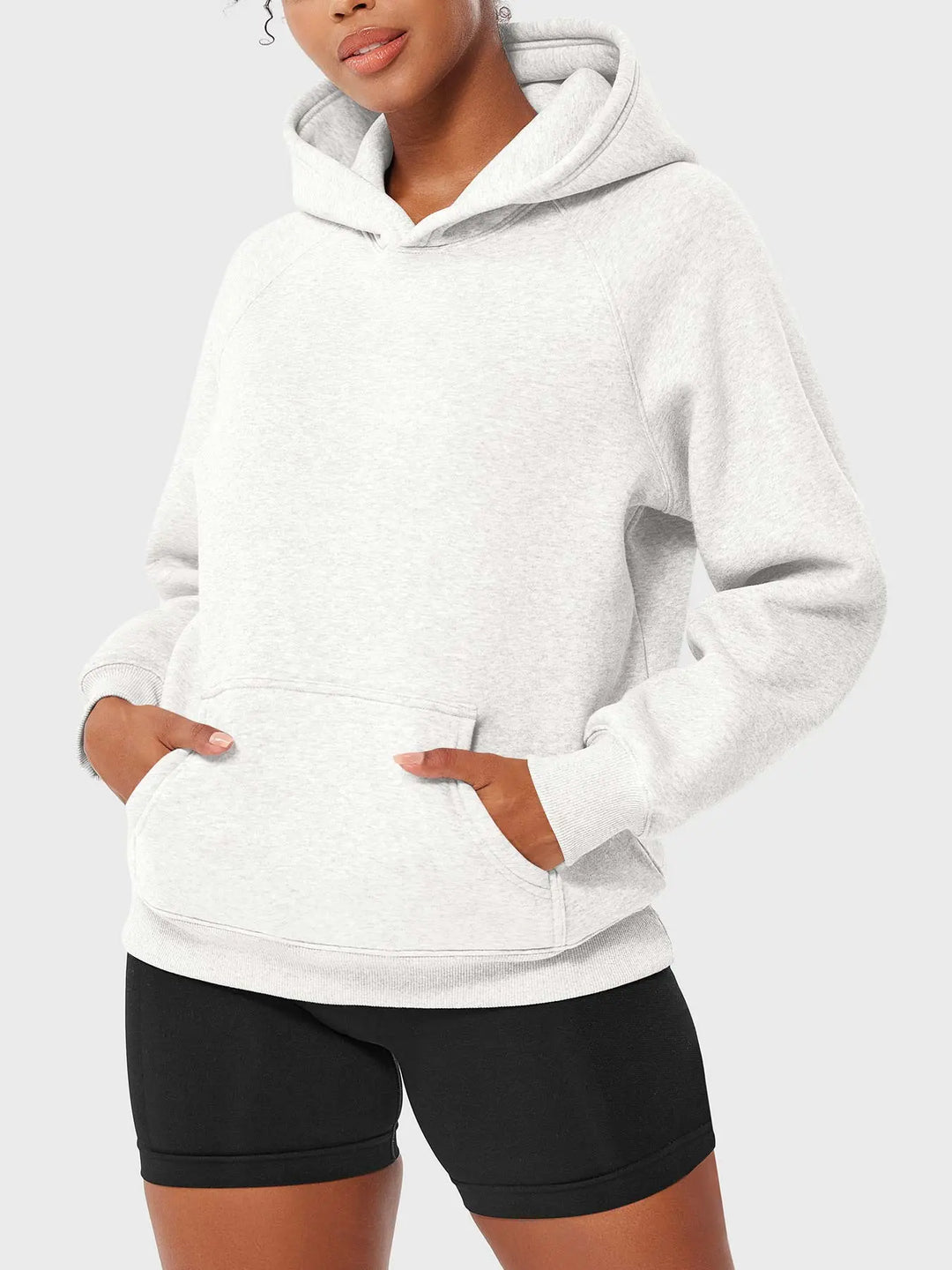 MunaWear  Hoodies & Sweatshirts  Mia – Oversized Ladies Hoodie with Raglan Sleeves and Kangaroo Pocket, Perfect for Casual Wear and Layering 