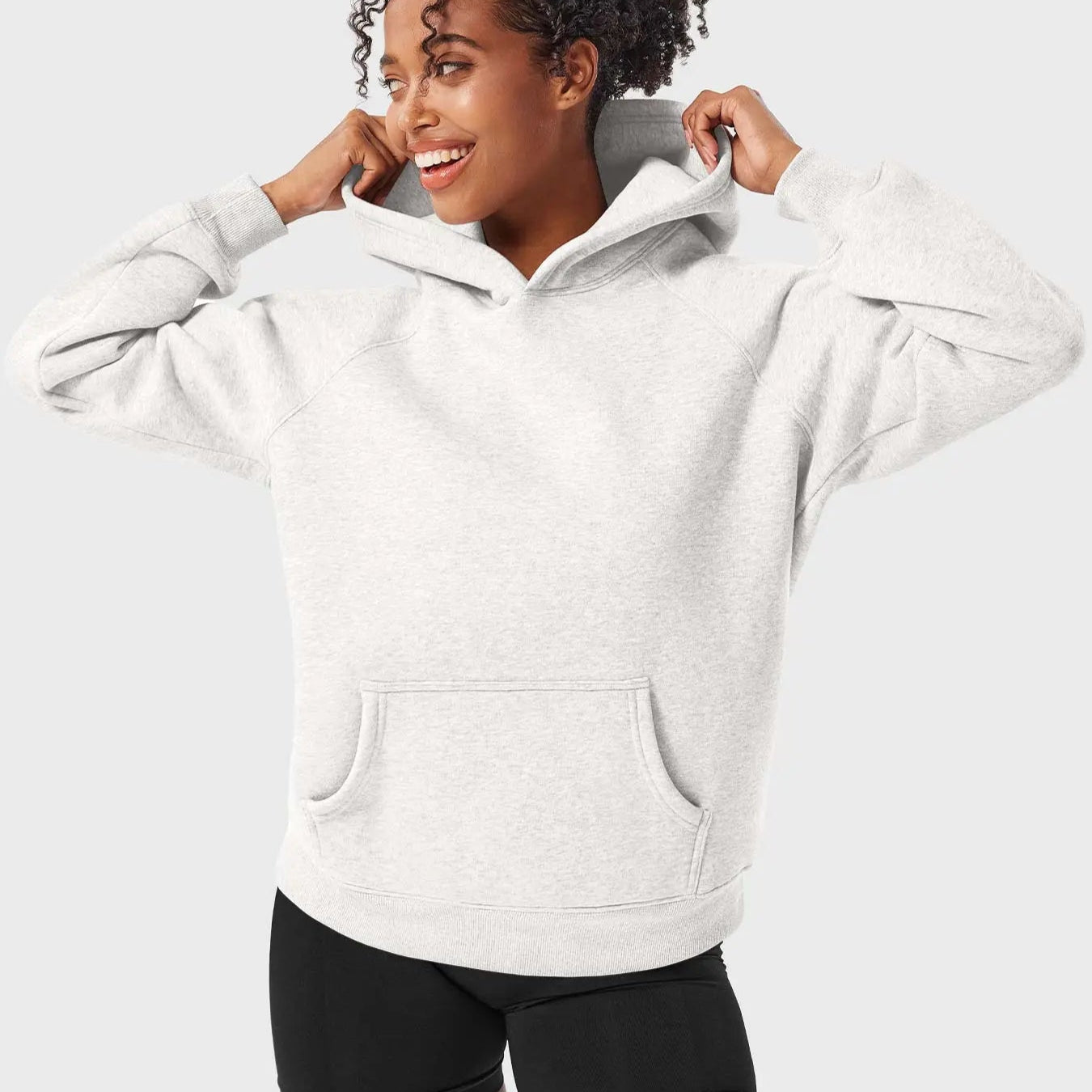 MunaWear  Hoodies & Sweatshirts  Mia – Oversized Ladies Hoodie with Raglan Sleeves and Kangaroo Pocket, Perfect for Casual Wear and Layering 