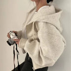 Sage – Soft Fabric Zipper Hoodie with Adjustable Hood and Kangaroo Pocket for Women