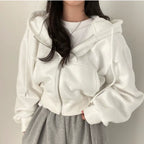 Sage – Soft Fabric Zipper Hoodie with Adjustable Hood and Kangaroo Pocket for Women