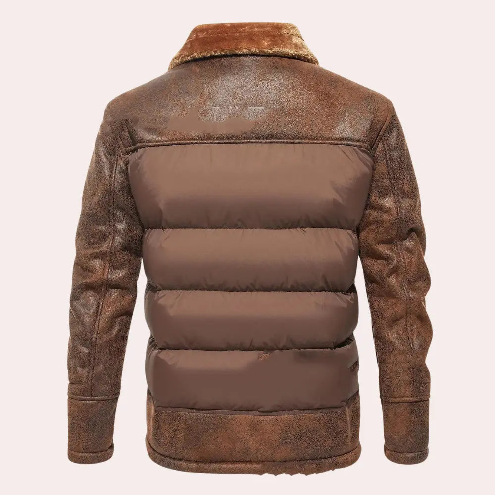 https://cdn.shopify.com/s/files/1/0832/4291/0024/files/Edward_-_Elegante_geisoleerde_winterjas_van_imitatiebont_voor_heren_2.png