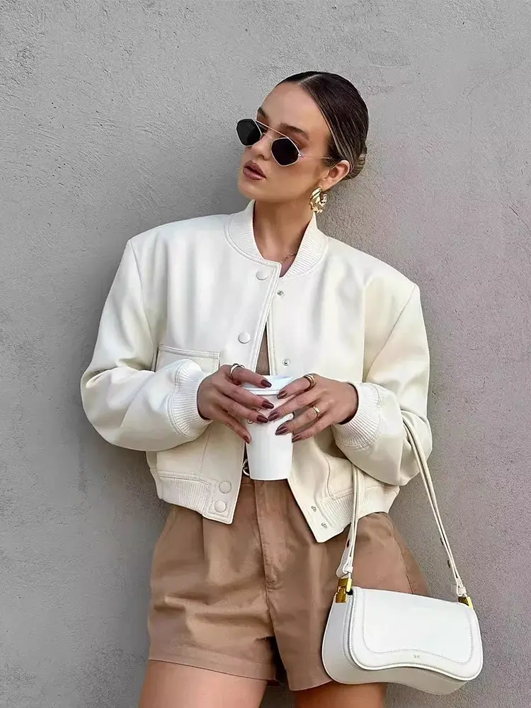 Liora - Chic Women's Bomber Jacket With Cropped Design For Everyday Style 2