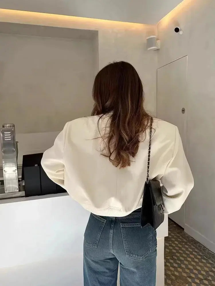 Liora - Chic Women's Bomber Jacket With Cropped Design For Everyday Style 4