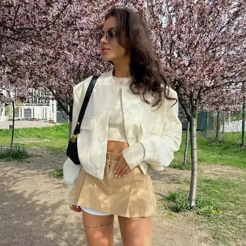 MunaWear - Jackets - Liora - Chic Women's Bomber Jacket With Cropped Design For Everyday Style - 