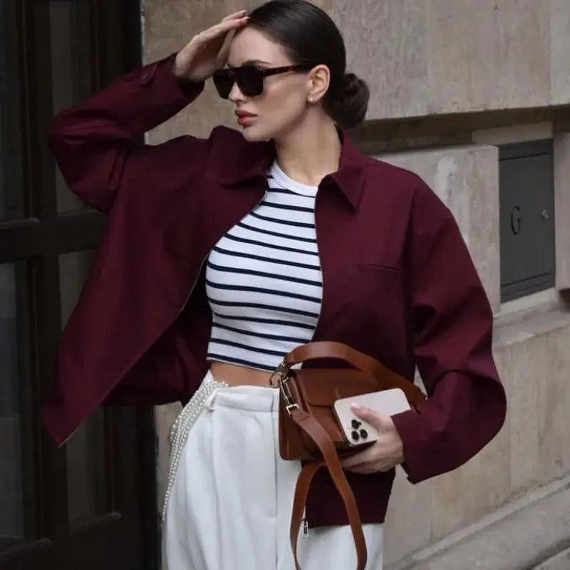 MunaWear - Jackets - Liora - Cropped Women's Jacket With Tailored Fit For Casual Layering - 