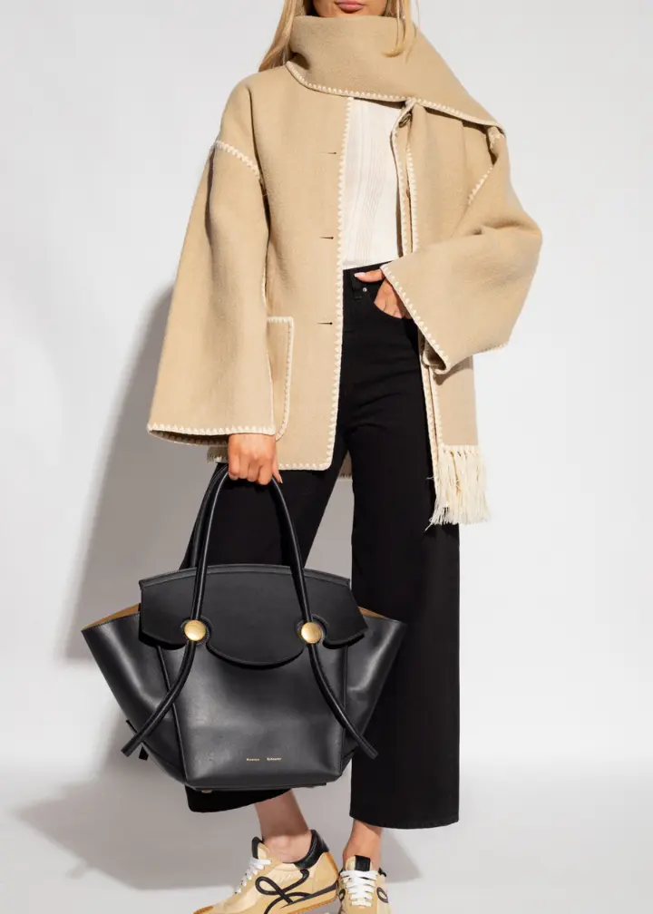 Liora - Elegant Women's Jacket With Scarf For Stylish Winter Outings 3