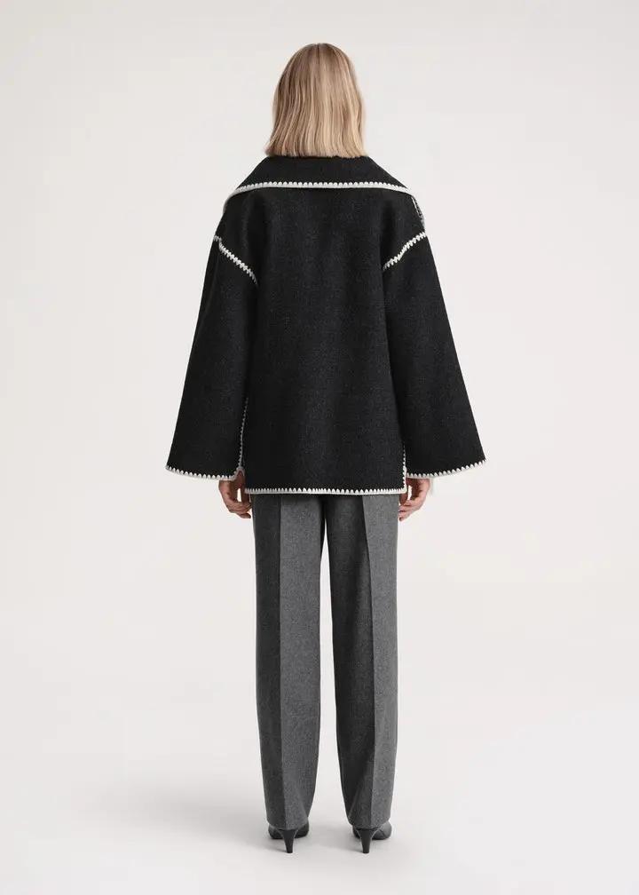 Liora - Elegant Women's Jacket With Scarf For Stylish Winter Outings 6