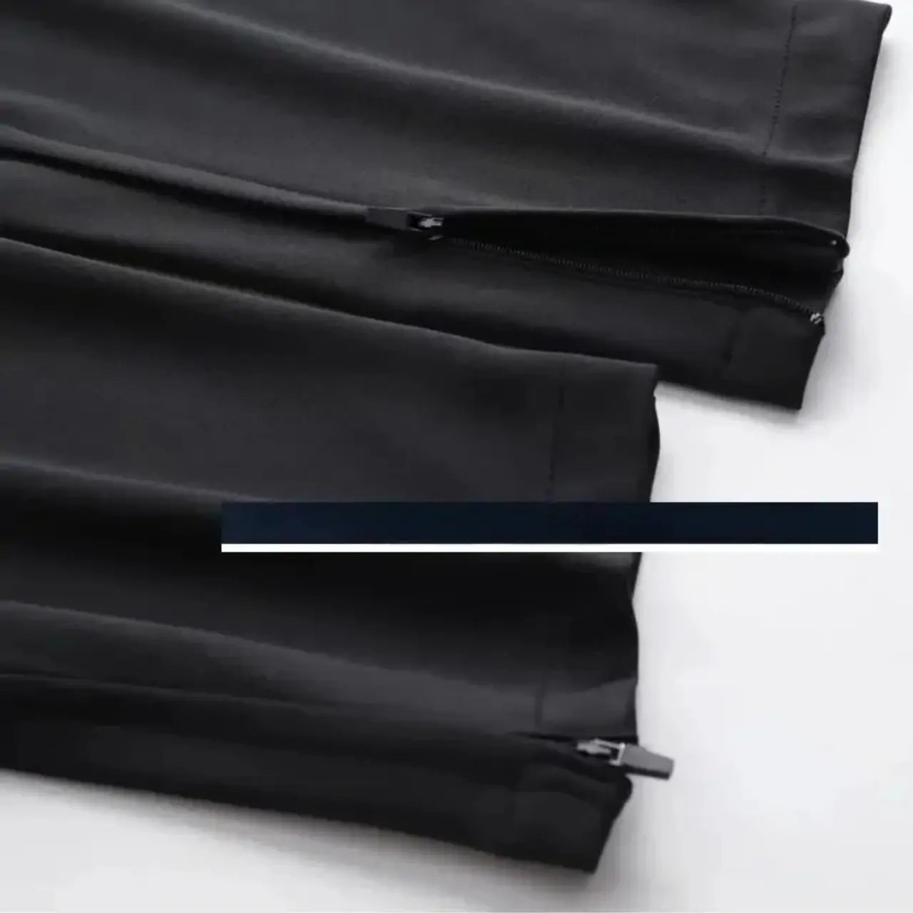 MunaWear - Joggers & Sweatpants - Zain – Men's Track Pants with Zipper Pockets for Running & Training - 