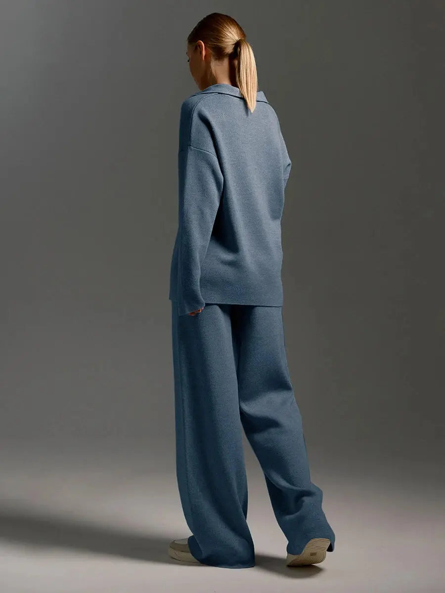 MunaWear - Loungewear - Ivey - Cozy Women's Lounge Set With Polo Collar For Casual Days - 