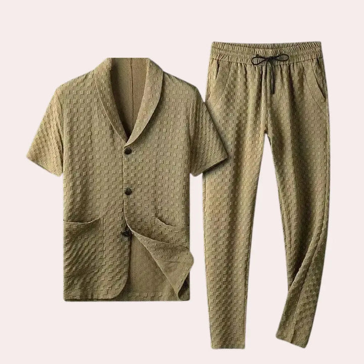 https://cdn.shopify.com/s/files/1/0879/0949/9227/files/Geel_VALENTIN_-_Luxe_Loungewear_Set_voor_Heren_T-E.png