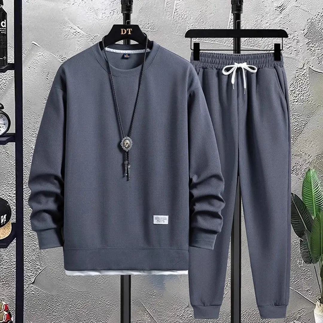 https://cdn.shopify.com/s/files/1/0879/0949/9227/files/Blauw_Rico_Jogging_Set_voor_Heren_Comfort_en_Stijl_in_n_T-E.jpg